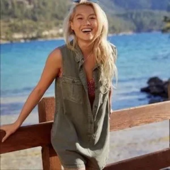 Aerie army green utility romper with pockets size small - Picture 2 of 5